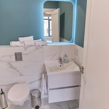 Riverside - Luxury 4 شقة