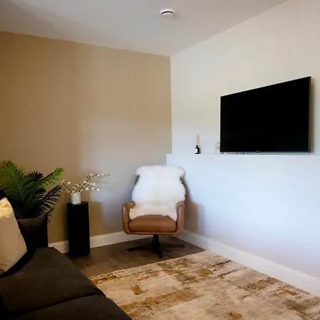 شقة Riverside - Luxury 4 دينغل