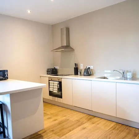 Riverside - Luxury 4