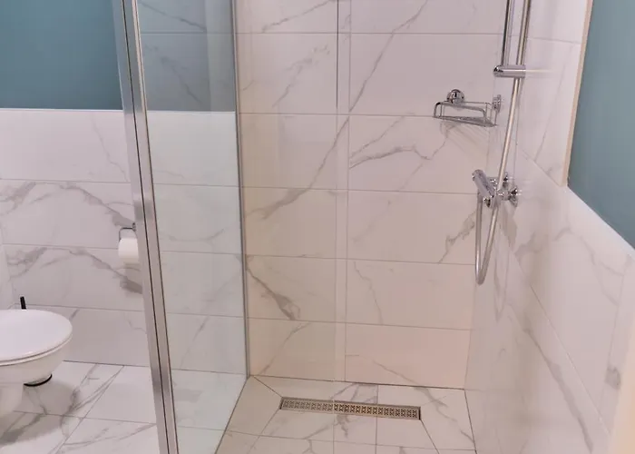 Riverside - Luxury 4